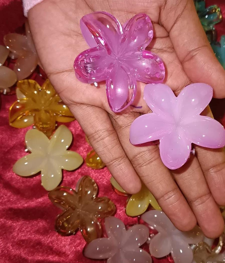 Cute Flower Mini Claws - View 2